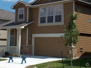 Building Photo - 2103 Keepsake Dr