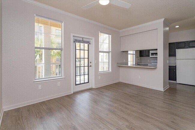 Foto del edificio - 860 N Orange Ave