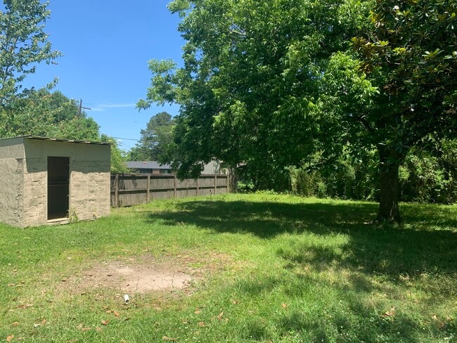 Building Photo - 2267 Sweetleaf St
