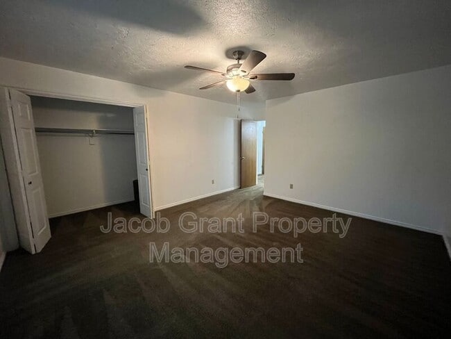 Foto del edificio - 757 Whittier St