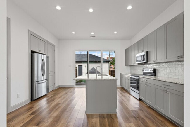 Foto del edificio - 3136 Wayside Ave