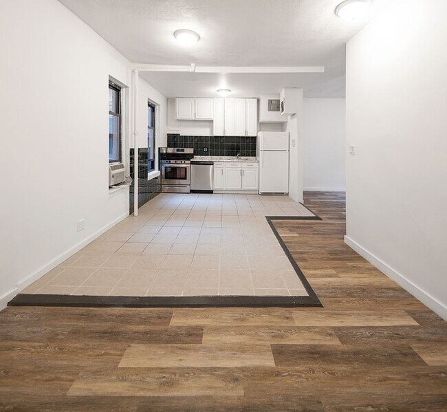 Foto del edificio - 715 W 180th St