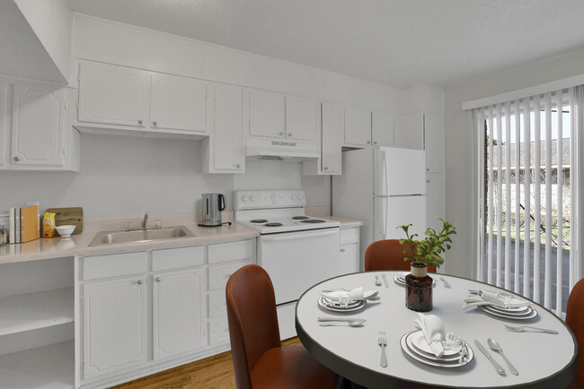 Dining Room - Appletree Townhomes 2328 Campbellton Rd SW