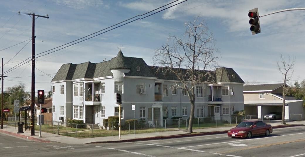 Primary Photo - 908 Glenoaks Blvd