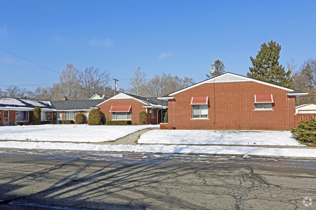 Building Photo - 434-460 W Marshall St