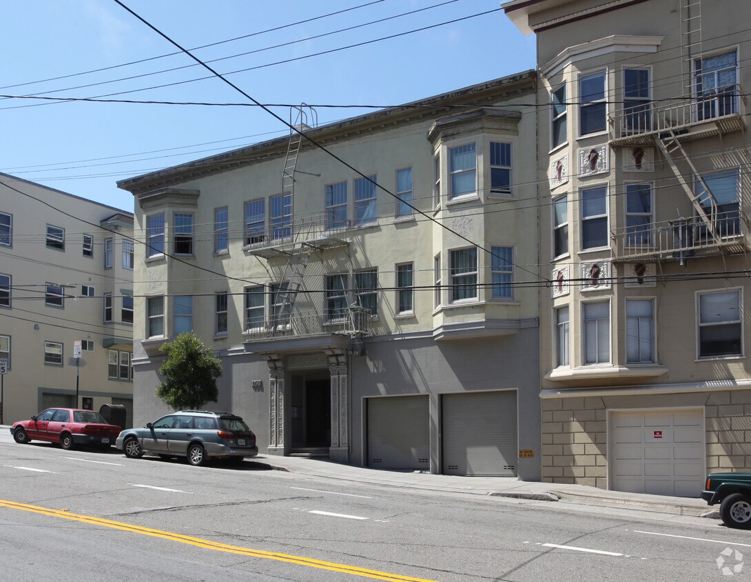 Building Photo - 156 Duboce Avenue