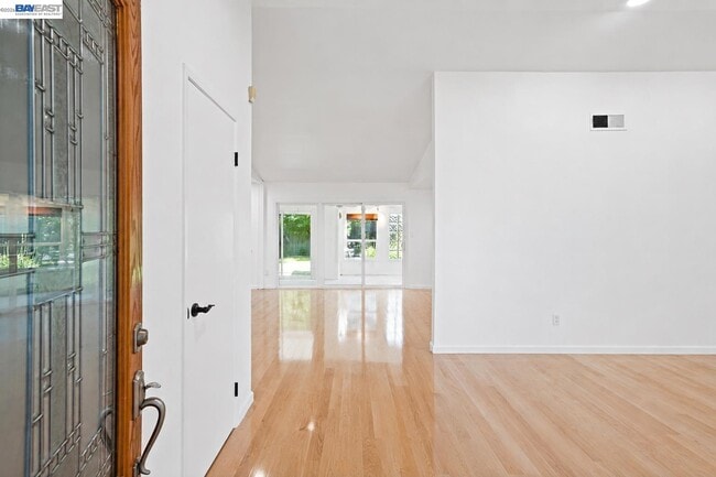 Building Photo - 9699 Rudway Ct