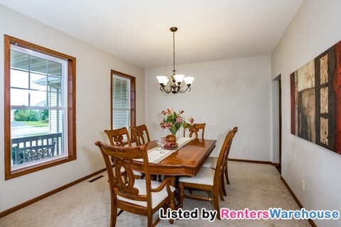 Foto del edificio - 9628 Glacier Rd