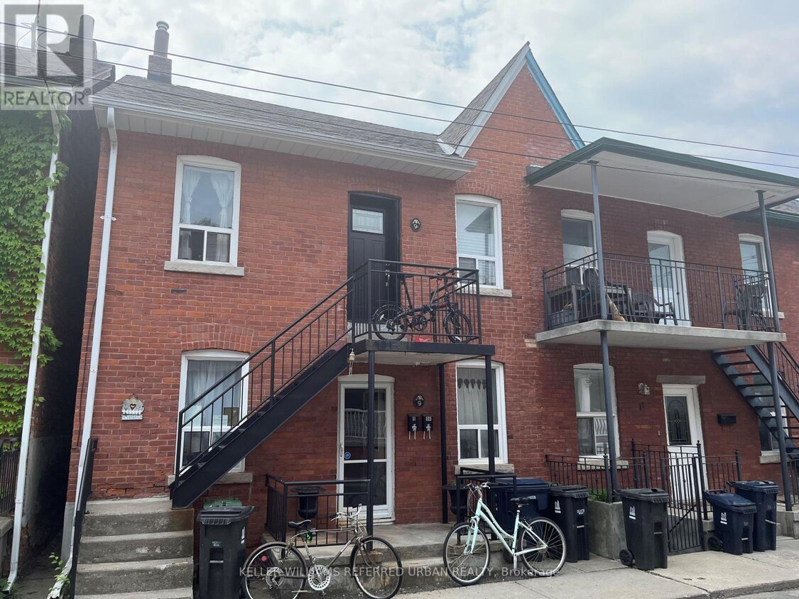 Primary Photo - 9 Clinton Pl