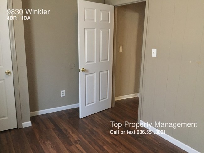 Building Photo - 9830 Winkler Dr