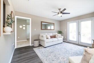 Building Photo - Riverwood Apartments