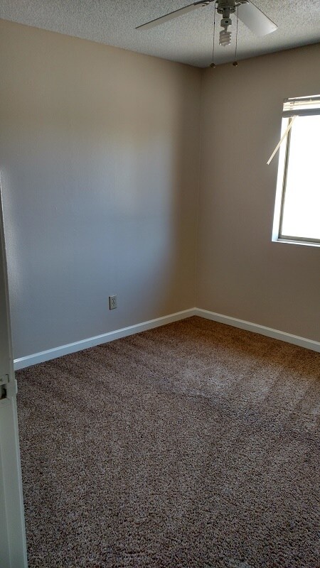 Foto del edificio - 7053 Alpine Ave