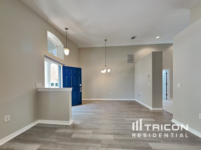 Building Photo - 2224 Roanoke Springs Dr