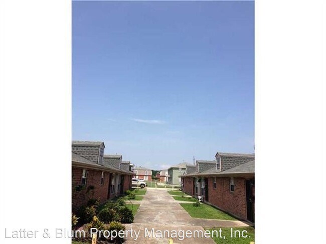 Building Photo - 2 br, 1 bath House - 4110 St. Bernard Ave.