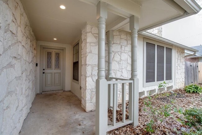 Building Photo - 2313 Oxford Blvd