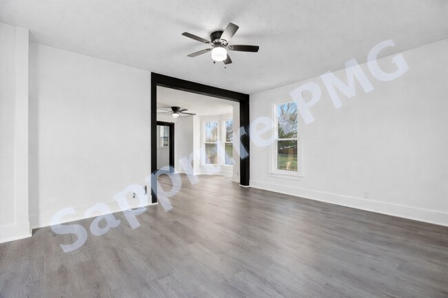 Building Photo - 2407 Montgall Ave