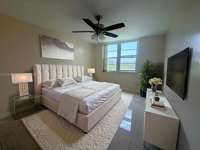 Foto del edificio - 9440 Poinciana Pl