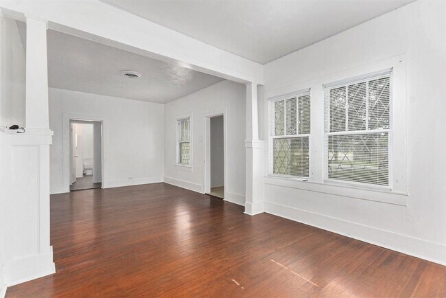 Foto del edificio - 2322 1st Ave N