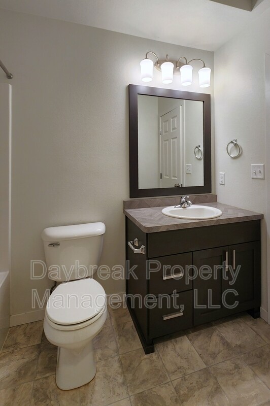 Foto del edificio - 2584 66th Ave S