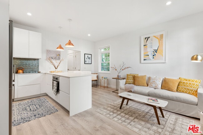 Foto del edificio - 436 N La Jolla Ave