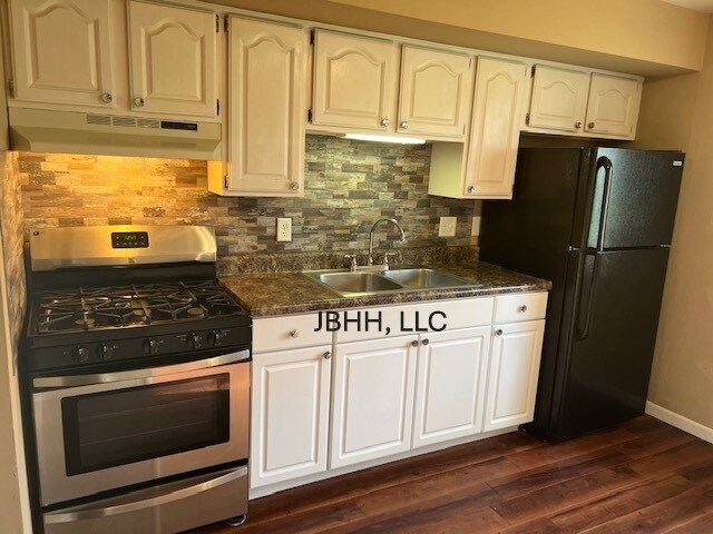 Foto del edificio - 3207 N Peoria Ave