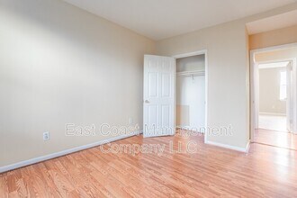 Building Photo - 1502 E Baltimore St