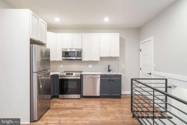 Building Photo - 435 N 35th St