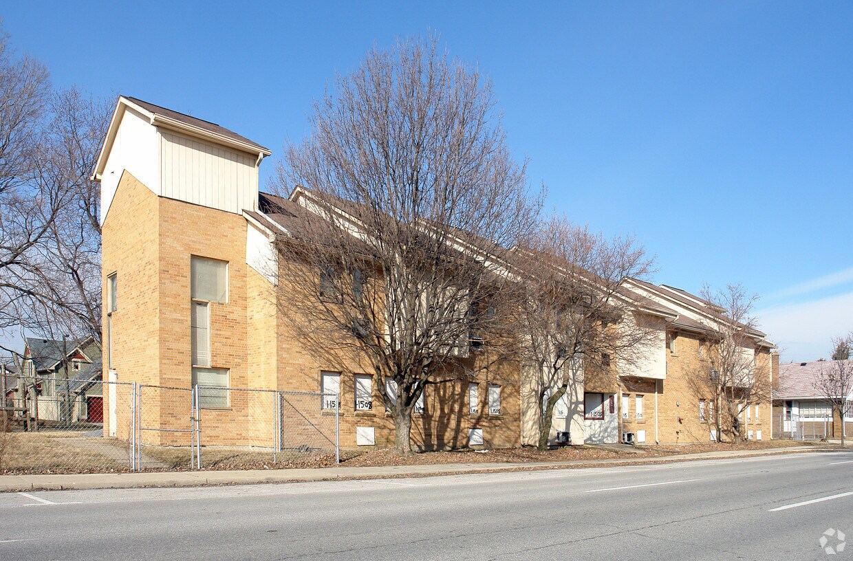 Primary Photo - 2542 N Delaware St