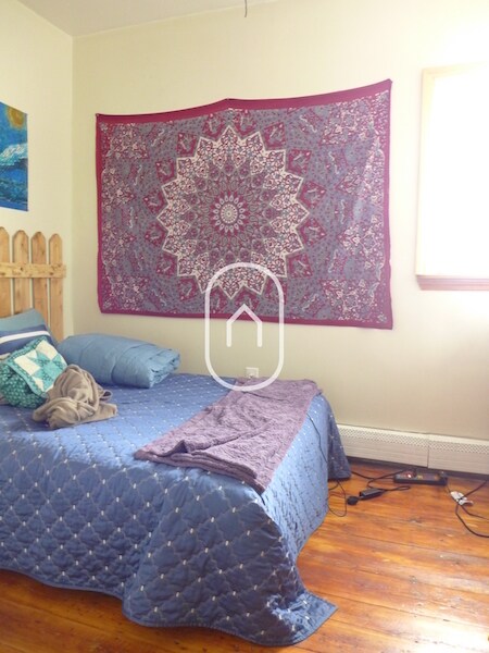 Building Photo - 832 Parker St