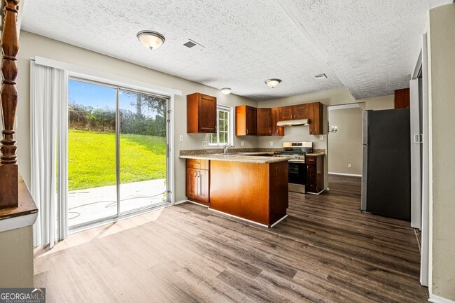 Foto del edificio - 5100 Rockborough Trail NW