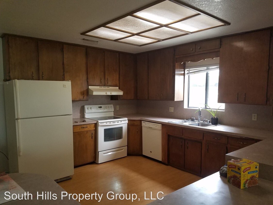 Building Photo - 5 br, 3 bath House - 3829 N 1300 E