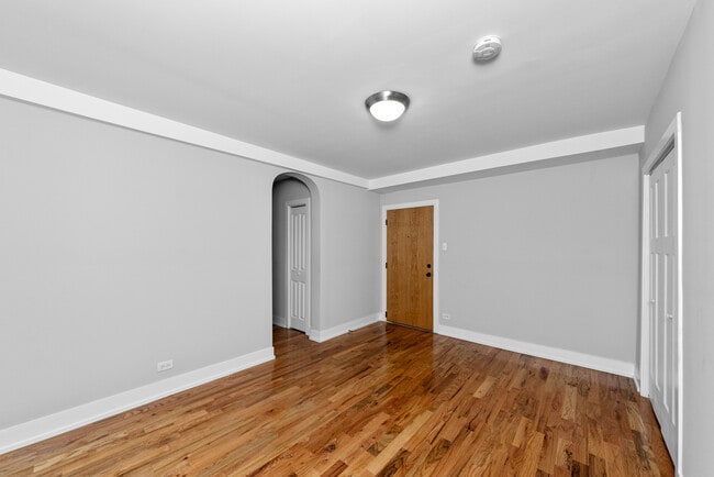 Foto del edificio - 550 W Arlington Pl