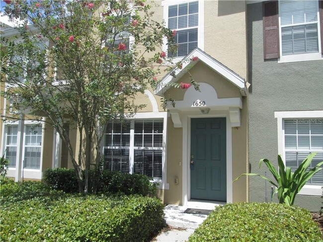 Building Photo - A fantastic 2 bed, 2.5 bath home located i...