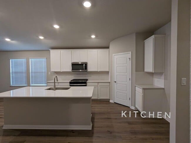 Foto del edificio - 2844 Moyer Ln