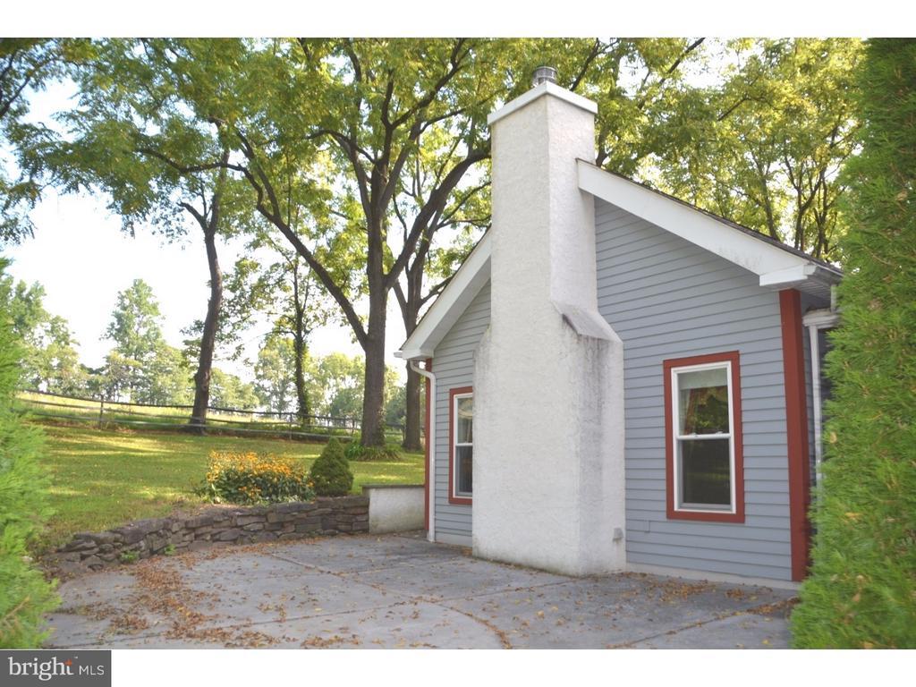 Primary Photo - 2111 Gallows Hill Rd