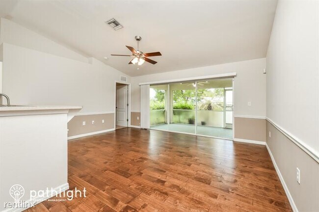 Building Photo - 3 br, 2 bath House - 1616 NE 7th Pl UNIT