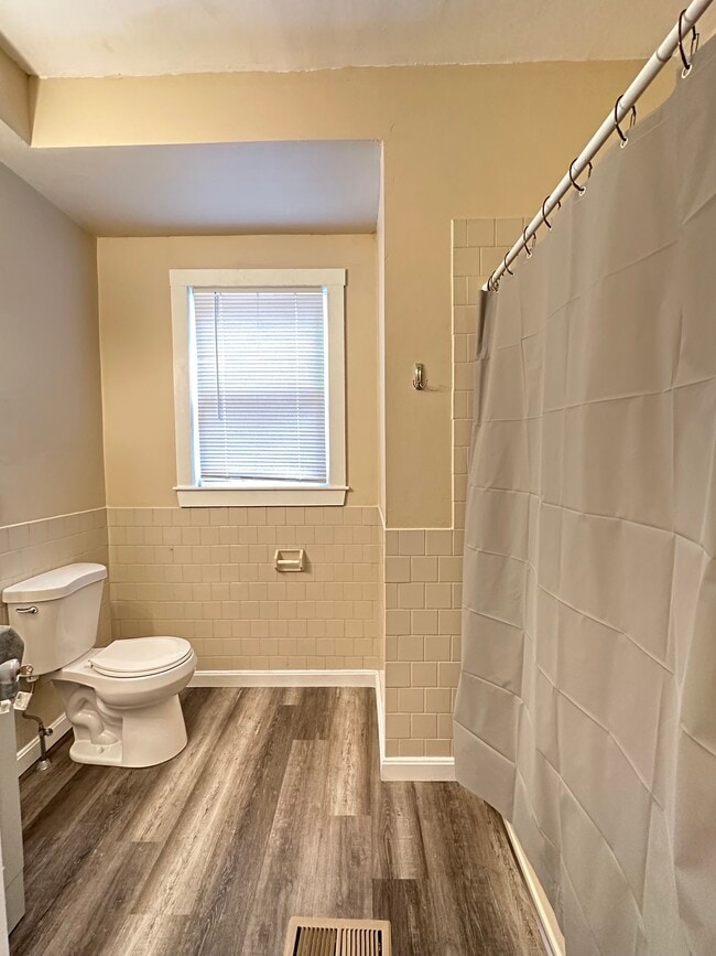 Foto del edificio - 3243 Washington St