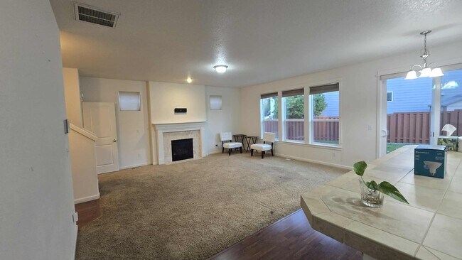 Foto del edificio - 16575 SE Windswept Waters Dr