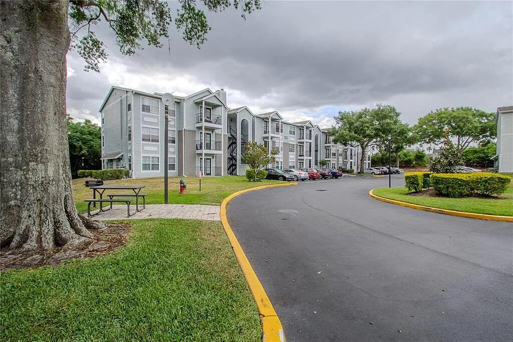 Primary Photo - 2550 N Alafaya Trail
