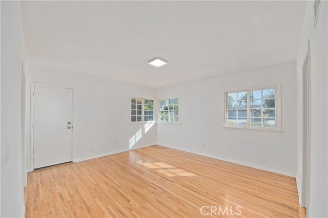 Foto del edificio - 22537 Friar St