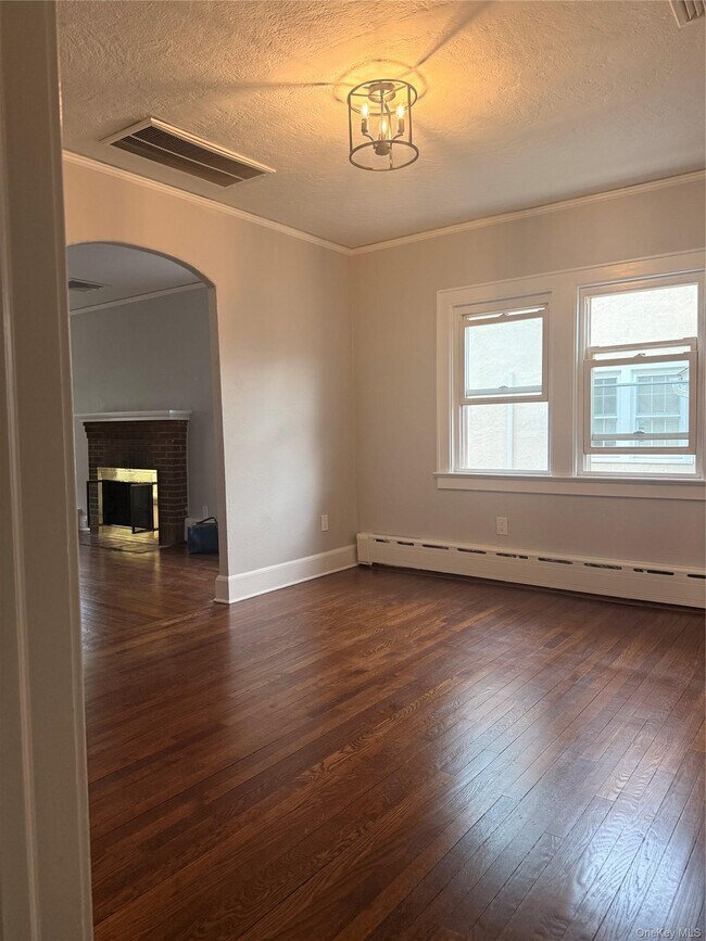 Foto del edificio - 526 Carroll Ave