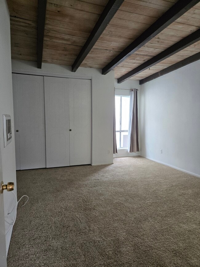 Master bedroom - 2704 Ruhland Ave