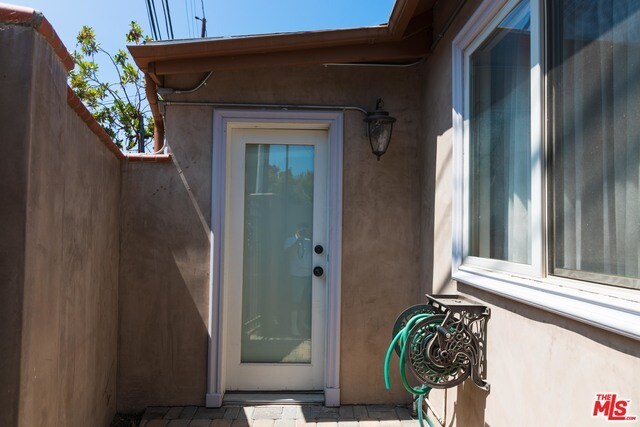 Primary Photo - 720 San Vicente Blvd