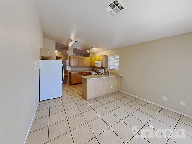 Building Photo - 4169 Lucas Ave