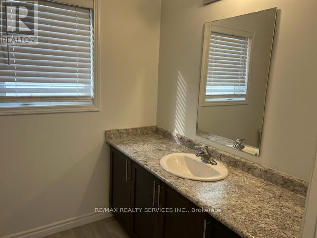 Building Photo - 920 Tartan Ct