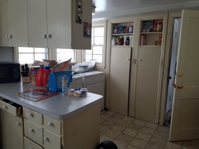 Foto del edificio - 1421 Beltrami Ave NW