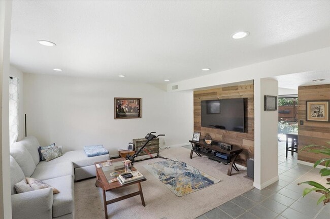 Foto del edificio - 4081 Yankee Dr