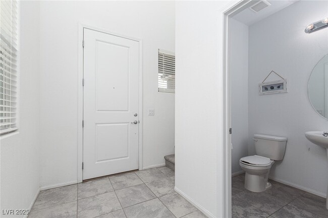 Building Photo - 5319 Wally St