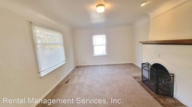 Foto del edificio - 2 br, 1 bath House - 4746 SE 52nd Avenue
