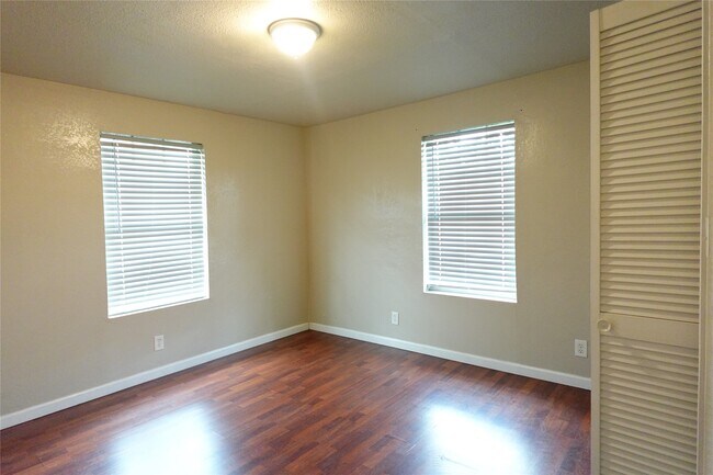Foto del edificio - 8302 Caddo Rd